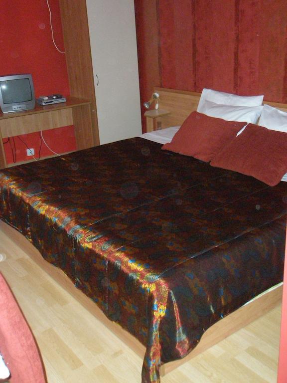 Family Hotel Kredo Sliven Exterior foto